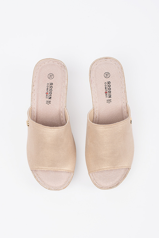 Chaussons dorés pour femmes à talon...