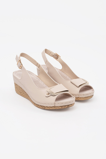 Elfenbeinfarbene Sandalen... 2