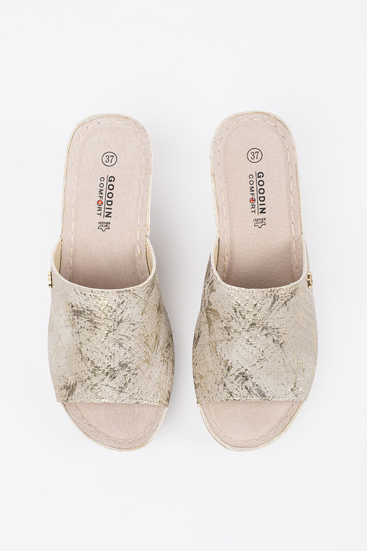 Damen Pantoletten auf Keilabsatz taupe Damen Pantoletten auf Keilabsatz taupe