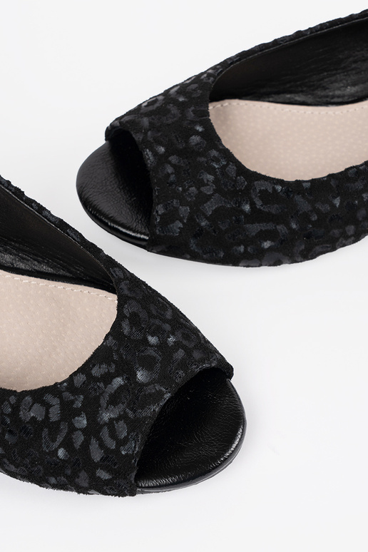 Schwarze Sandalen mit niedrigem...