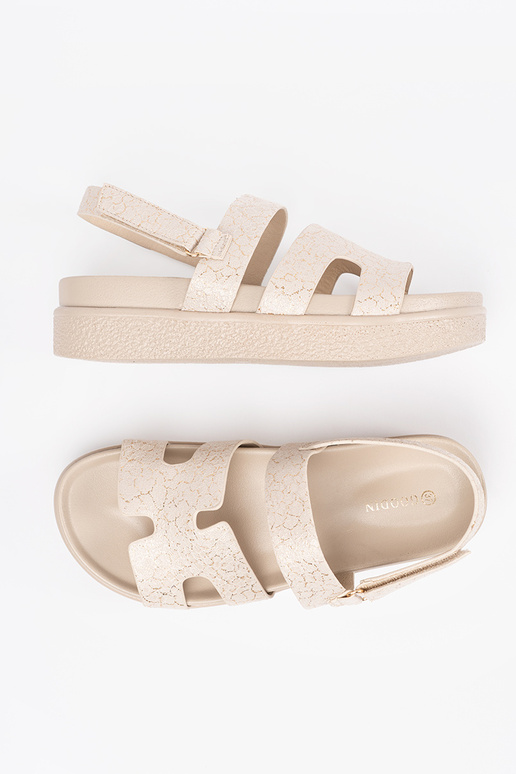 Sandales classiques avec plateforme... Sandales classiques avec plateforme...