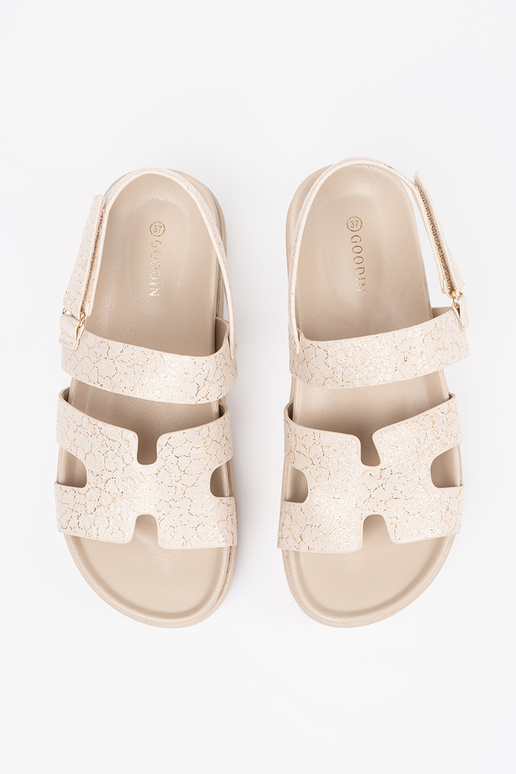 Sandales classiques avec plateforme... Sandales classiques avec plateforme...