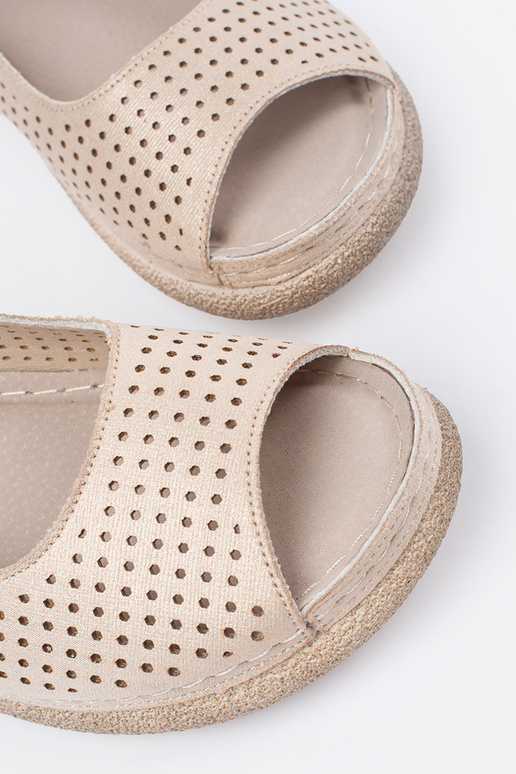 Lichtgouden Comfortabele Sandalen Lichtgouden Comfortabele Sandalen