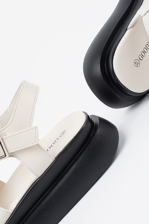 Ivoorkleurige Leren Elegante Sandalen...