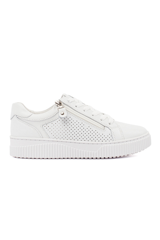 Witte sneakers met platform gemaakt... Witte sneakers met platform gemaakt...