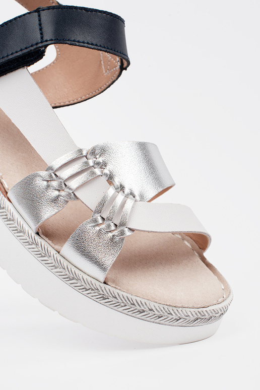 weiß-blaue Sandalen mit Plateau und...