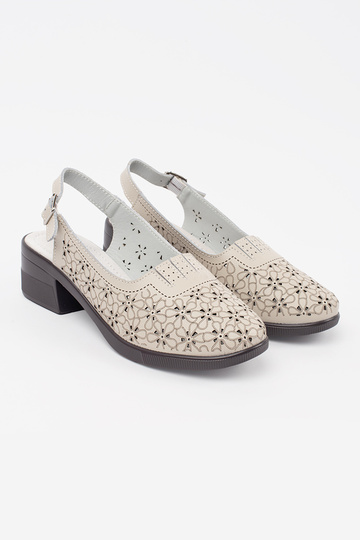 Sandales couleur sable à... 2