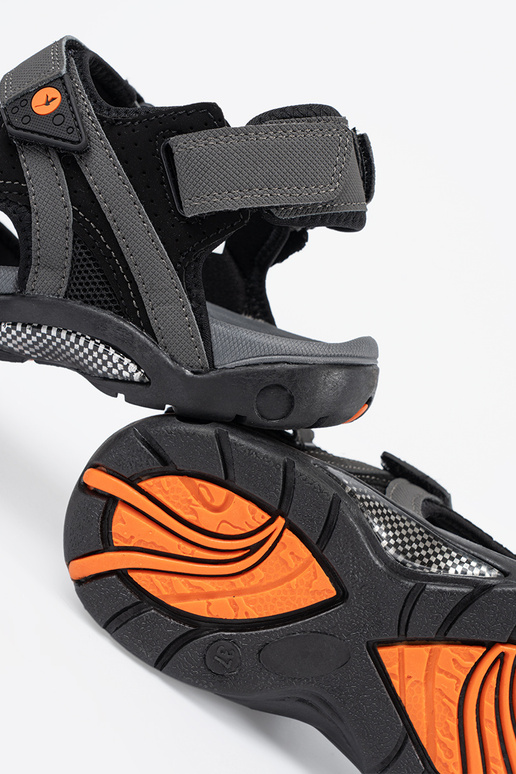 Grijze sportschoenen