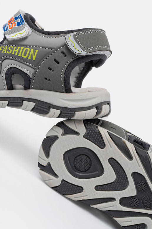 Grijze jongensschoenen