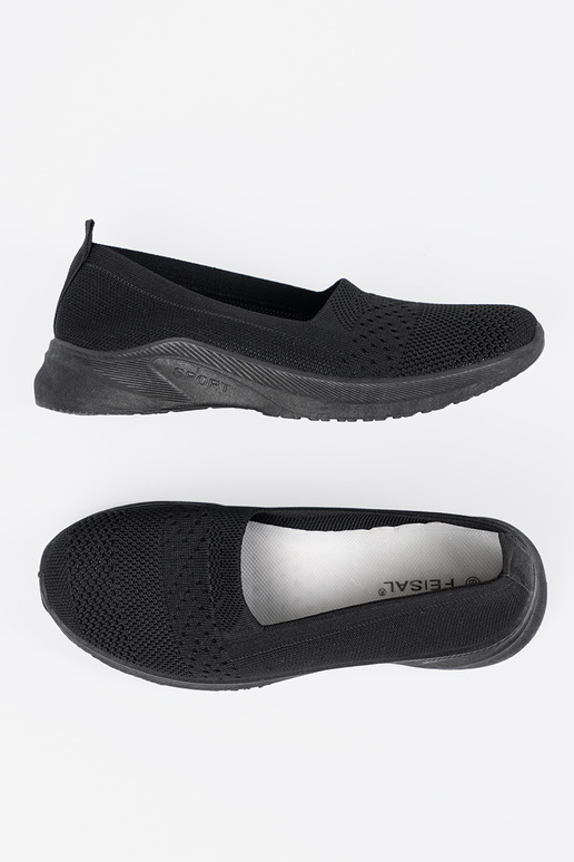 Schwarze Sportschuhe im Slipper-Modell