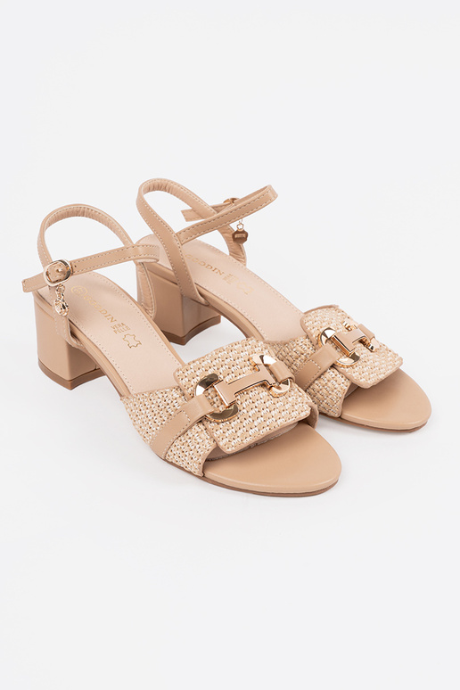 Dames sandkleurige sandalen op...