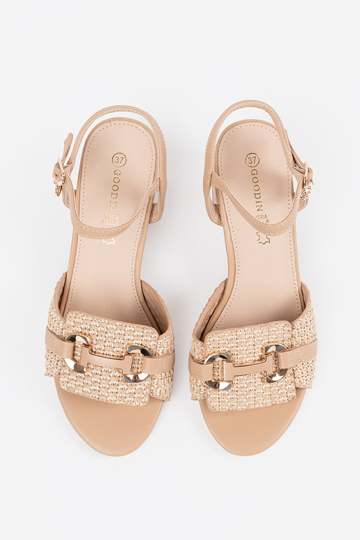 Damen Sandalen in Sandfarbe auf...