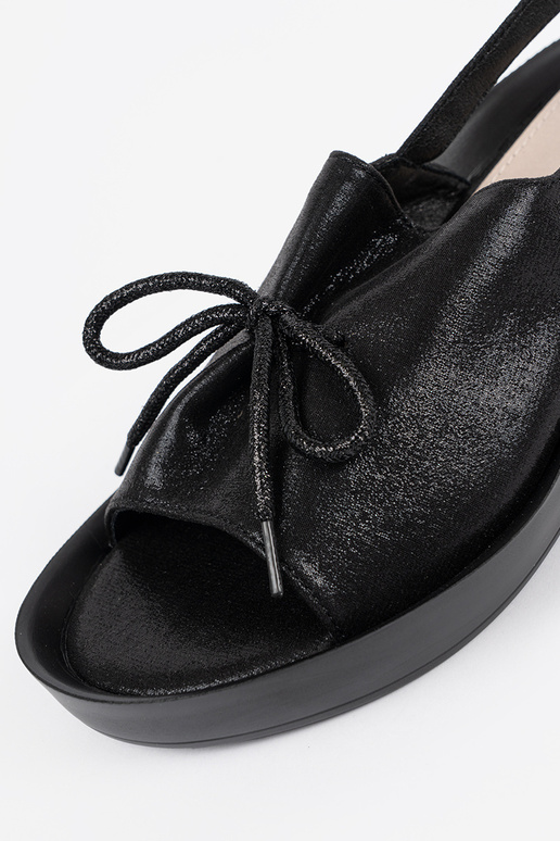 Sandales pour femmes noires à... Sandales pour femmes noires à...