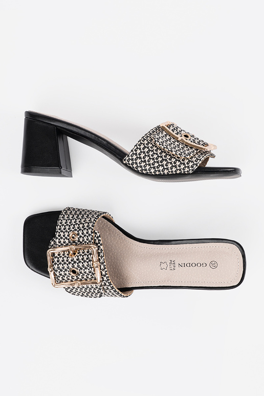 Chaussons noirs et blancs pour femmes...