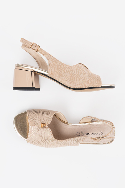 Sandfarbene Damen-Sandalen auf hohen...