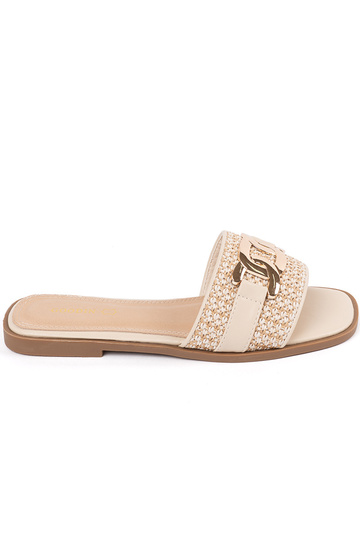 Chaussons couleur sable...