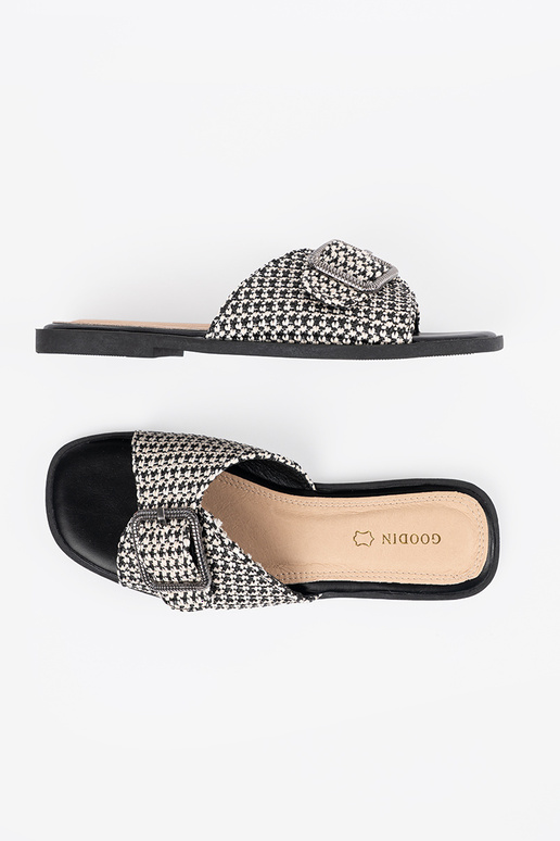 Chaussons à carreaux noir et blanc... Chaussons à carreaux noir et blanc...