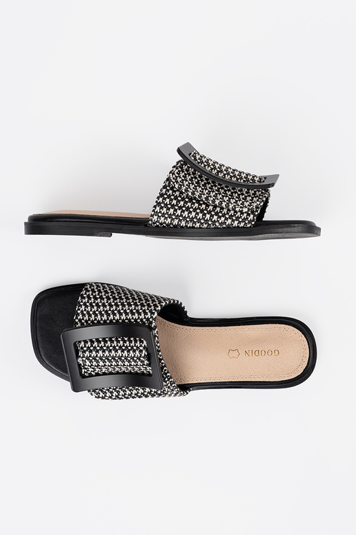 Zwart-witte platte slippers Zwart-witte platte slippers