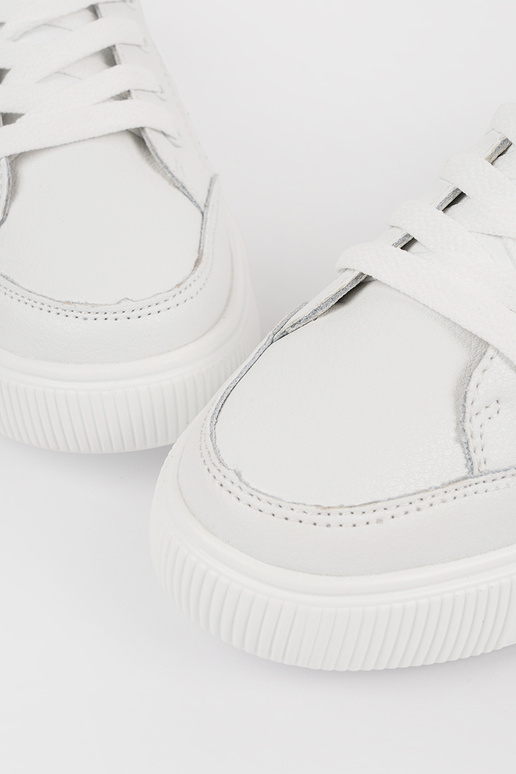 Witte leren dames sneakers met veters... Witte leren dames sneakers met veters...