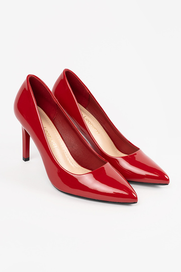 Chaussures à talons rouges... 2