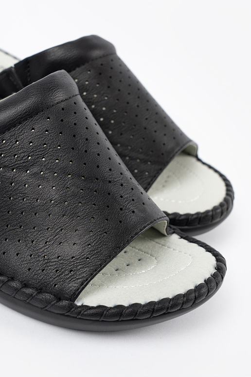 Slippers met leren inlegzolen in zwart