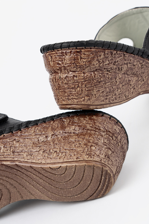 Pantoufles sur plateforme avec...