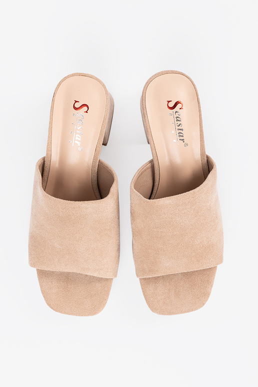 Dames slippers op hoge hakken in... Dames slippers op hoge hakken in...
