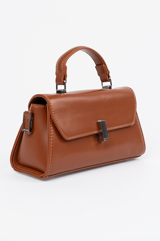 Helle sandfarbene kleine Handtasche