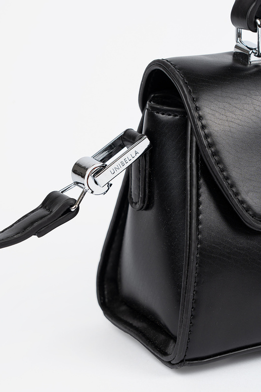 Weiße elegante kleine Handtasche