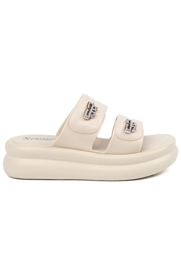 couleur ivoire Chaussons...