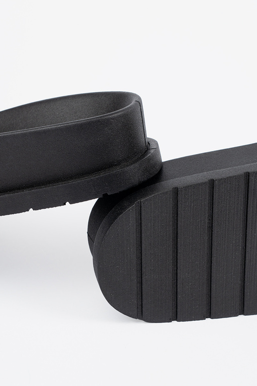 ZInart en-bruine kleur slippers ze... ZInart en-bruine kleur slippers ze...