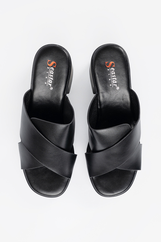 zInart slippers op de hiel