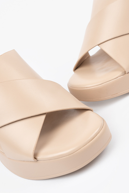 beige Chaussons sur le talon beige Chaussons sur le talon