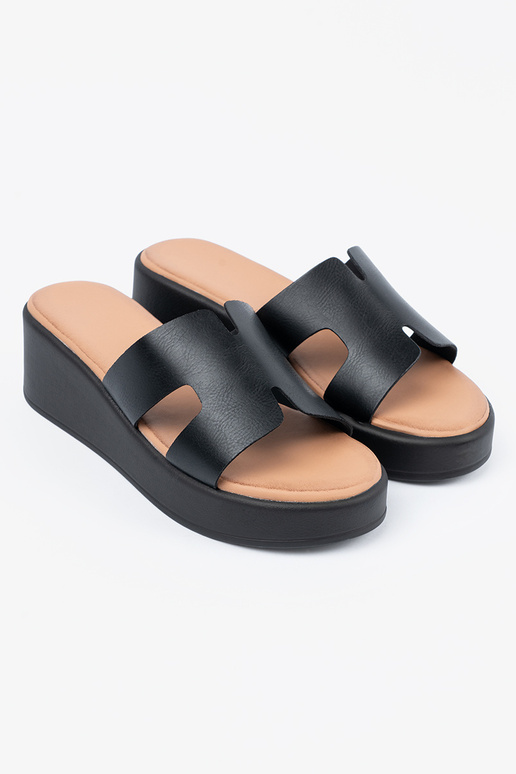 Zwarte dames slippers met platform Zwarte dames slippers met platform