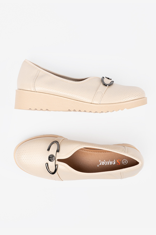 Wedge schoenen met decoratieve gesp Wedge schoenen met decoratieve gesp