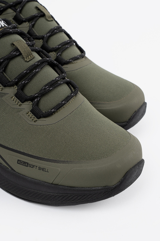 Chaussures noires avec gris DK