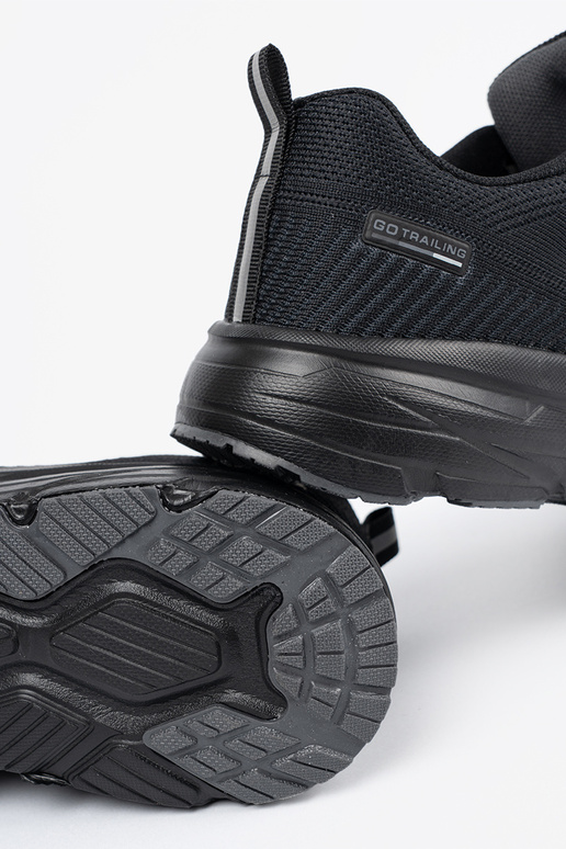 Baskets sportives pour hommes noires...