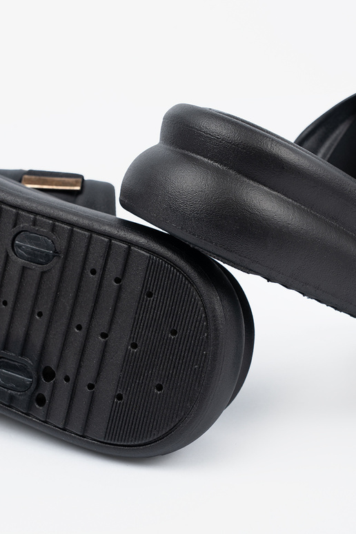 Chaussons ze dorémi klamrami avec une...