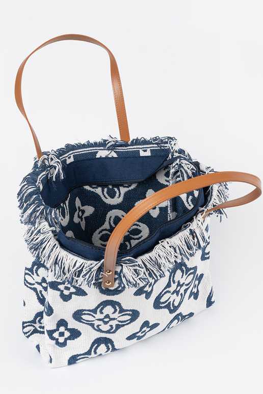 Strandtas met franjes aan schouder Strandtas met franjes aan schouder