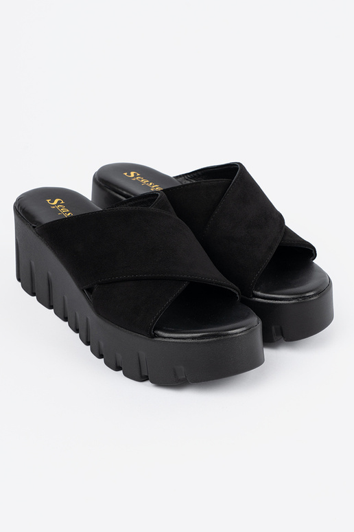 van suède slippers dames op een Inig...