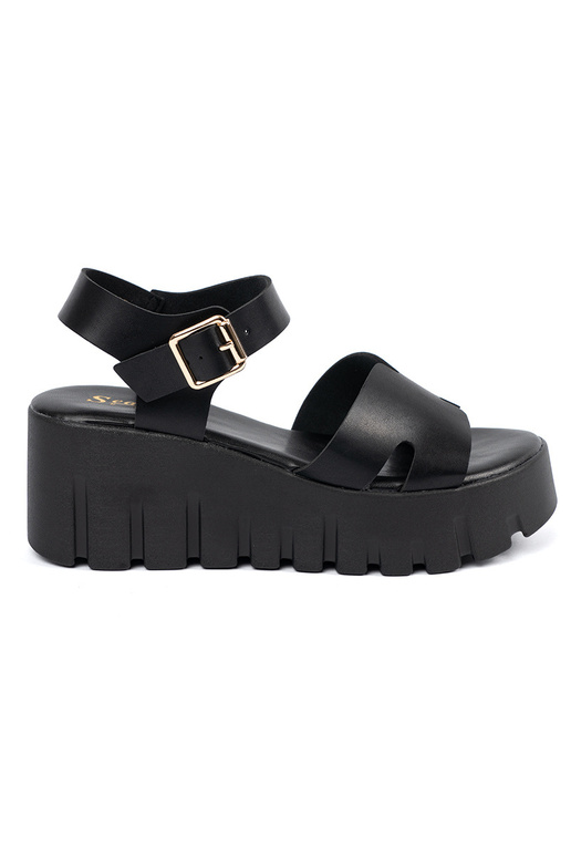 Chaussures noires avec haute plateforme Chaussures noires avec haute plateforme