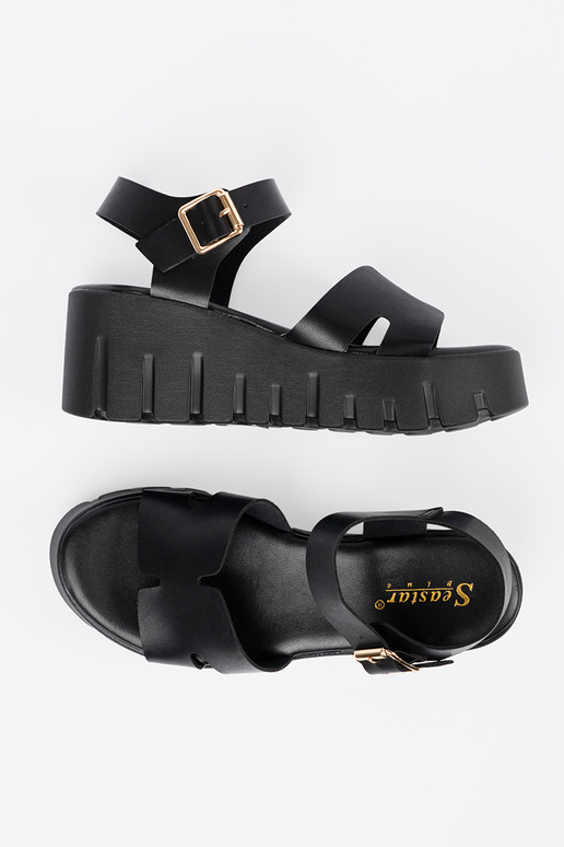 Chaussures noires avec haute plateforme Chaussures noires avec haute plateforme