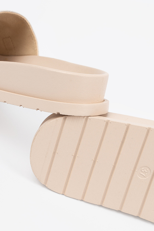 couleur ivoire Chaussons ze zdobieniem