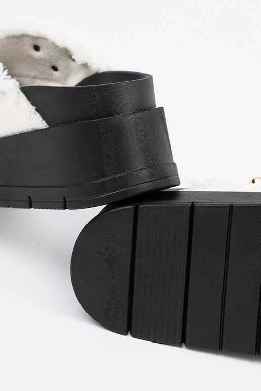 Initte kleur slippers met zInart... Initte kleur slippers met zInart...