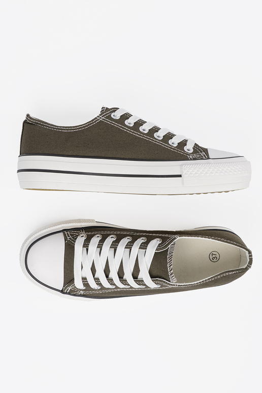 Pantoufles pour femmes de couleur...