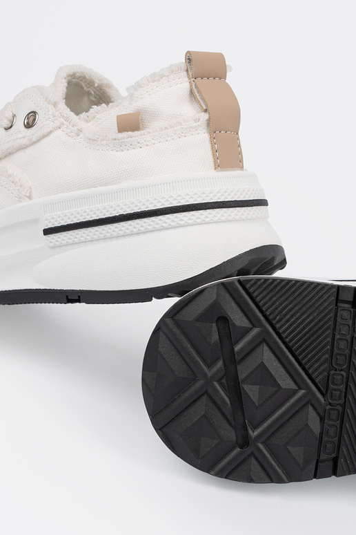 Witte kleur dames schoenen met platform