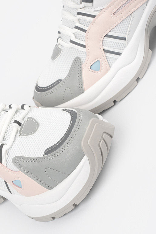 Pastelgekleurde dames sportschoenen... Pastelgekleurde dames sportschoenen...