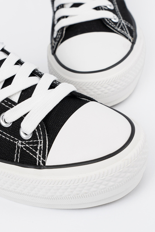 Chaussures pour femmes couleur noire