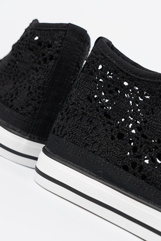 Zwarte hoge schoenen met opengewerkte...