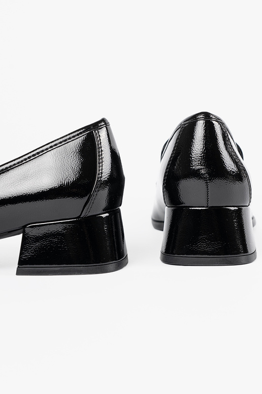 Zwarte dames schoenen in lorde stijl